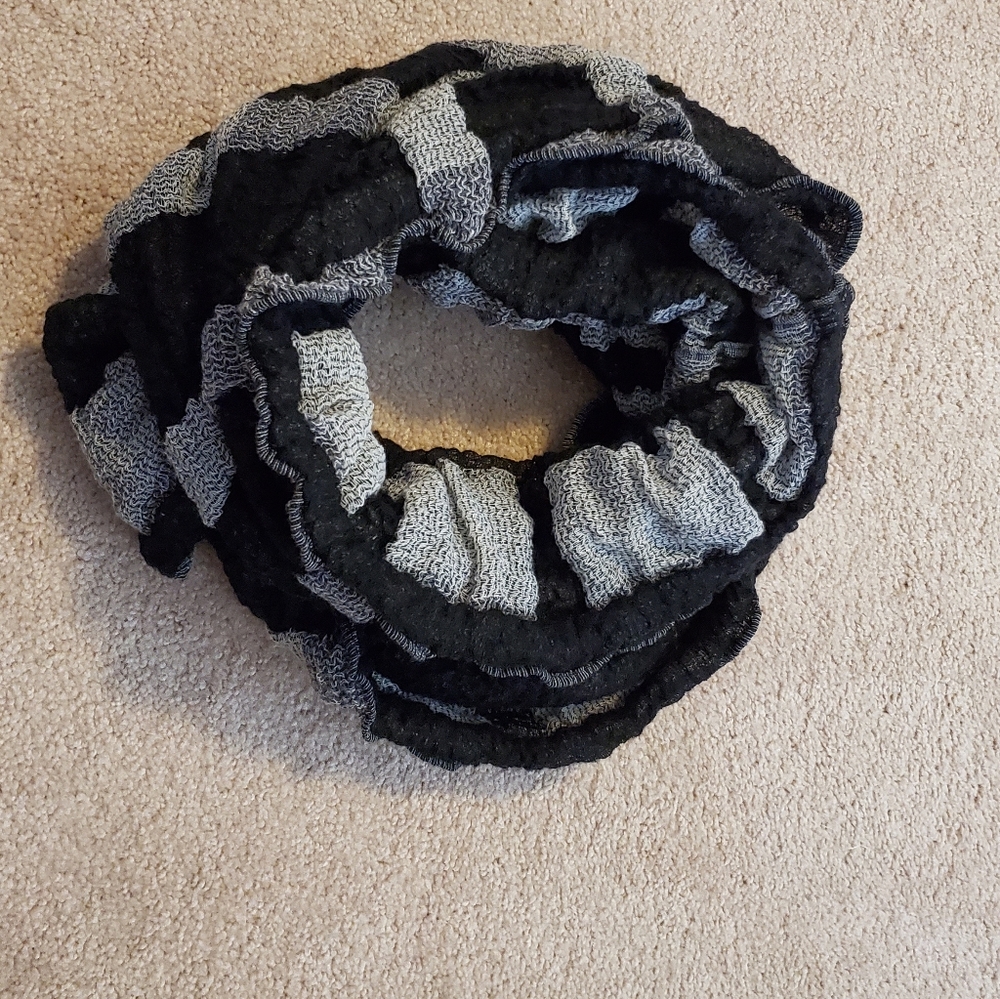 Infinity Scarf - Picture 4 of 4
